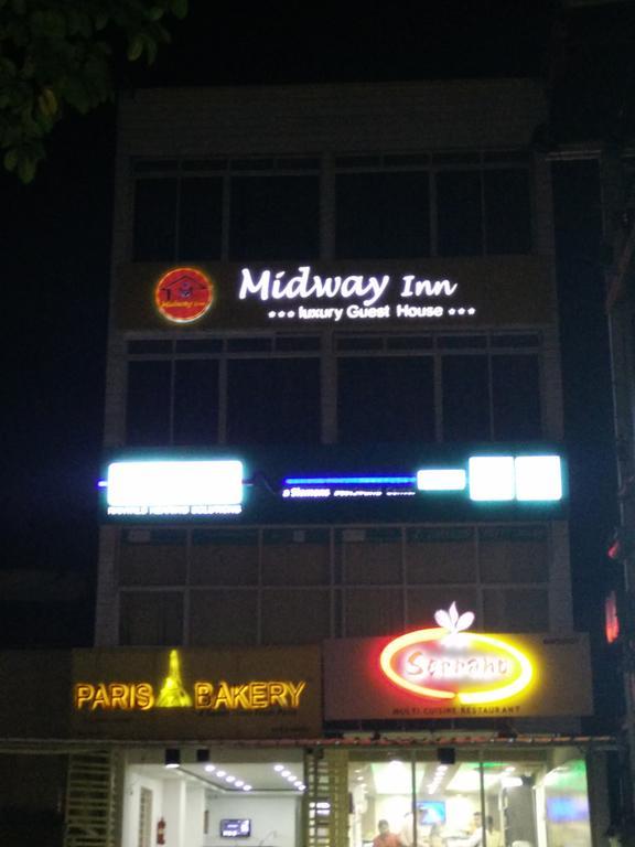 Midway Inn Bhubaneswar Eksteriør billede